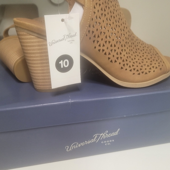 New in box Heeled Sling Back Cut Out women Boots size 10 - Picture 11 of 14